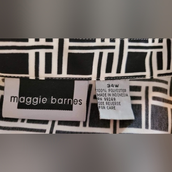 Maggie Barnes No Iron Button Cuff Longsleeved Button Down shirt Top 34W - Picture 5 of 6
